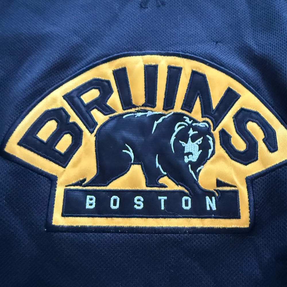 Reebok BostonBruins NHL Black and Yellow Hooded Sweatshirt Logo SzM - Picture 10 of 13